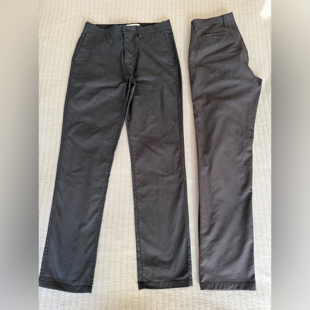 Bundle of 2 Old Navy Ultimate Tech Straight Pants – 31x34 – Black